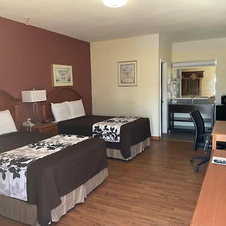 Relax Inn Dilley מראה חיצוני תמונה